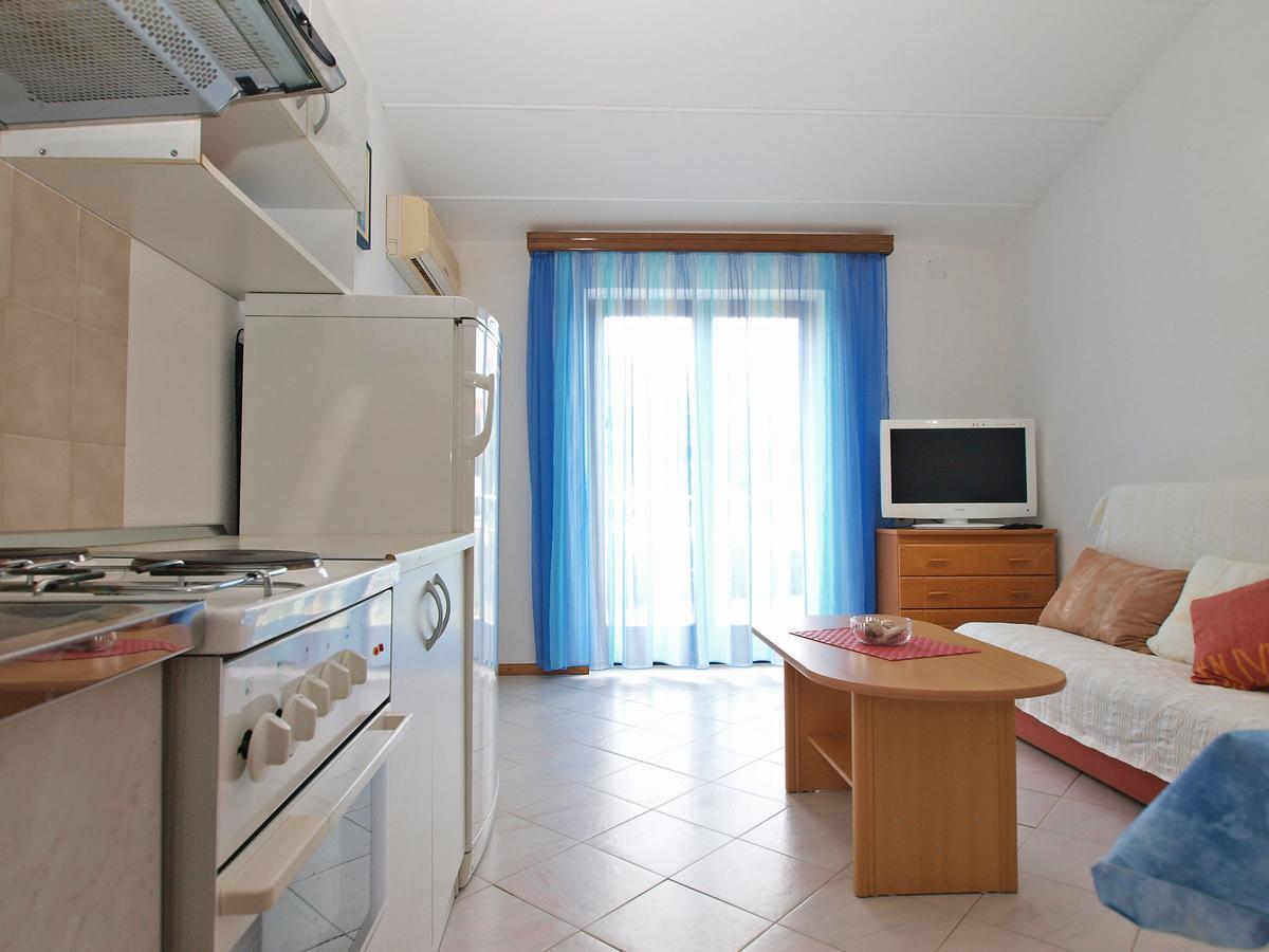 Apartments Slavka 1155 Pola Esterno foto