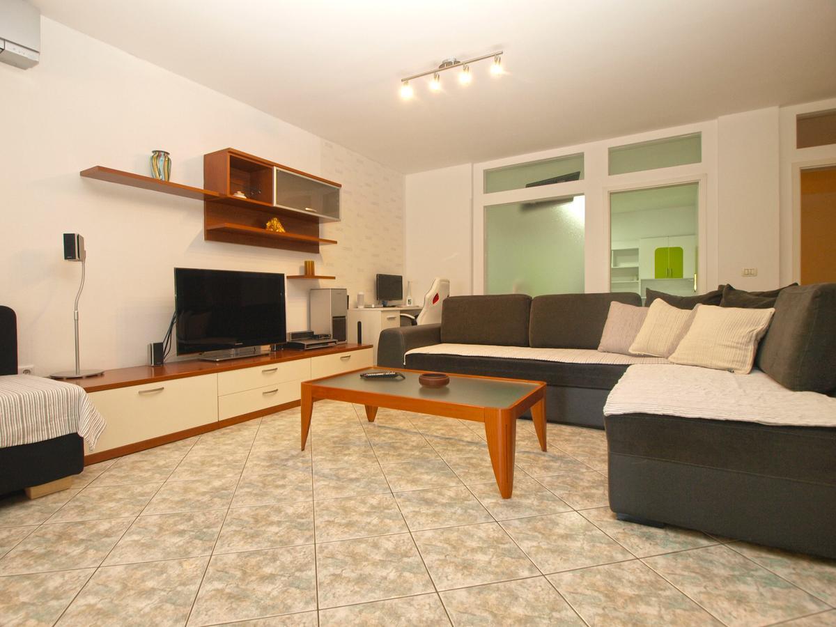 Apartments Slavka 1155 Pola Esterno foto